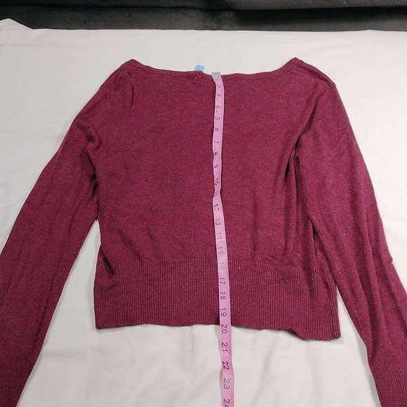 Survival women's burgundy long sleeved cropped cardigan size large - Picture 7 of 9